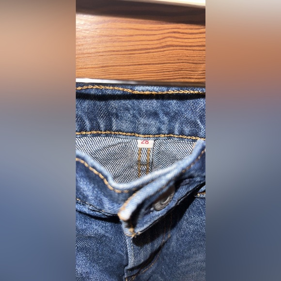 Levi’s jean skirt - Picture 3 of 3
